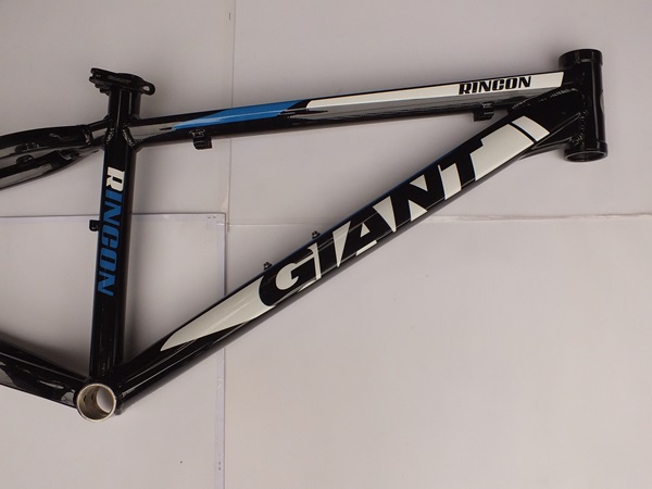 เฟรมMTB Giant sizeXS ดำน้ำเงิน006.JPG