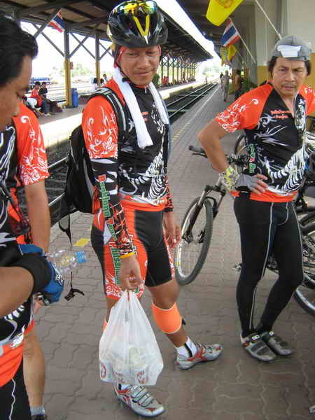ดูครับพี่น้องทุกภาพ