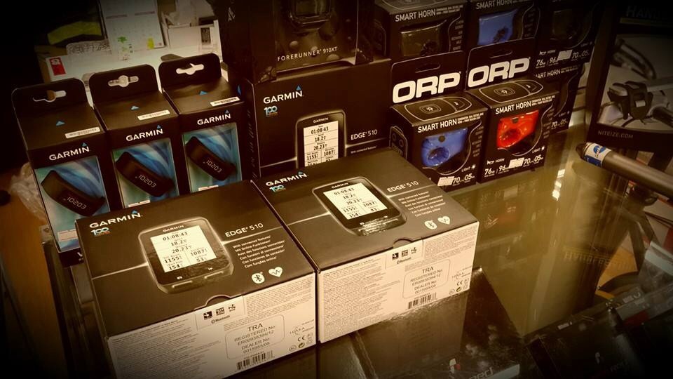 GARMIN 510 full set<br />- device<br />- speed/cadence<br />- heart rate sensor<br />- barfly mount<br /><br />10900.-<br /><br />0% 6เดือน SCB<br /><br />CG Bike Cafe 0923905522