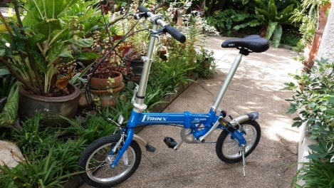 Trin x FA1401 happy bike.jpg