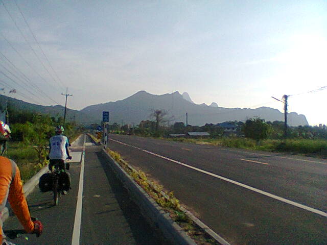 ภาพถ่าย0405.jpg