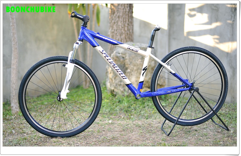 SPECIALIZED_02.JPG