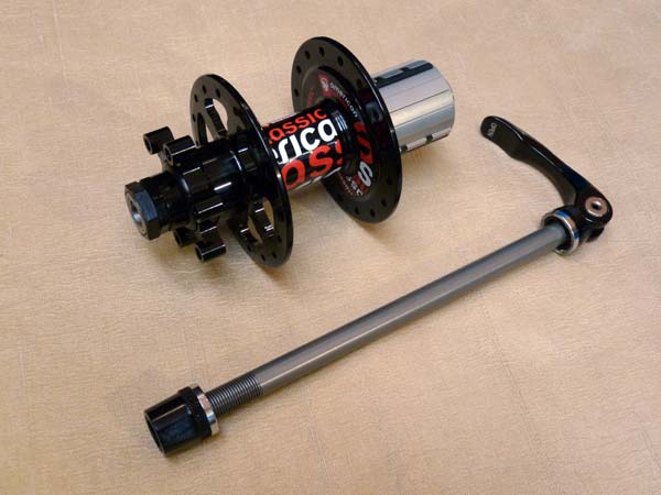 2012-American-Classic-10mm-rear-thru-axle01.jpg