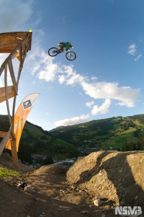 adidas_slopestyle_2008_drop.jpg
