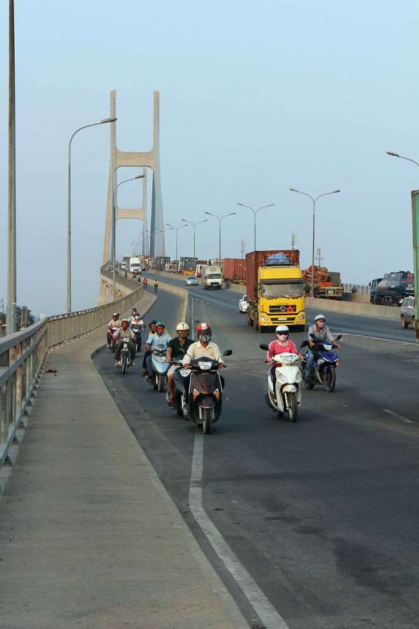 160415Vietnam270r.jpg