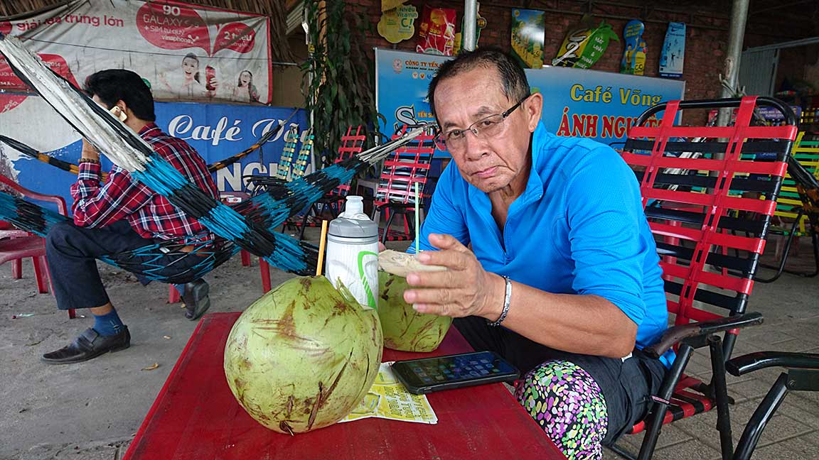 น้ำมะพร้าวคนละลูก 16,000ด่อง