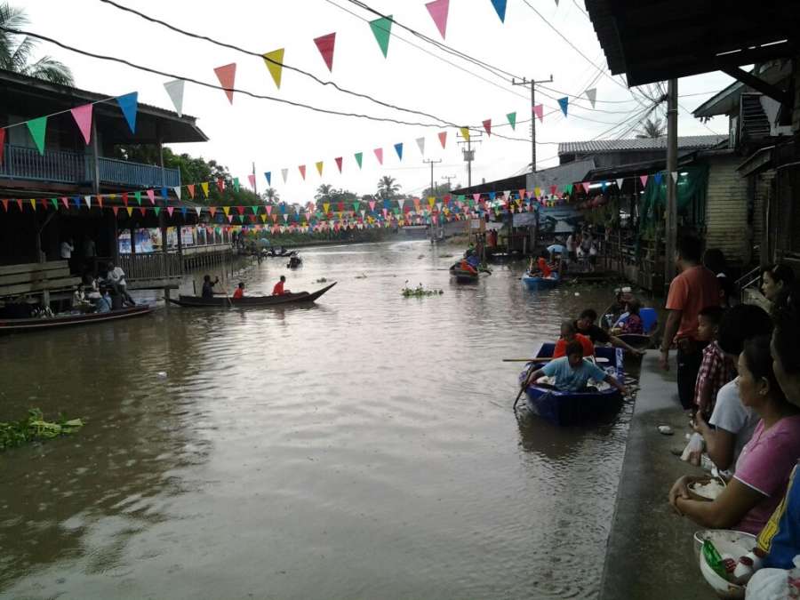 ตลาดน้ำบางคูลัด.jpg