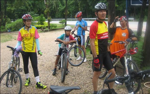 พวกเราปั่นถึงบ้านแสงตะวันก็พอเหอะ