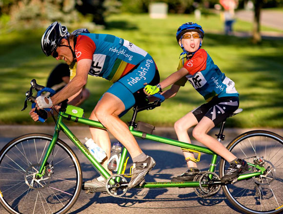 cycling_as_a_family.jpg