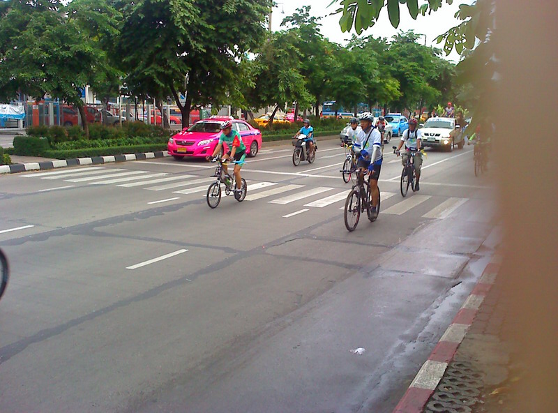 moto_0144_resize.jpg