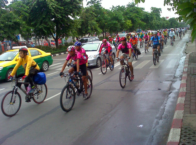 moto_0145_resize.jpg