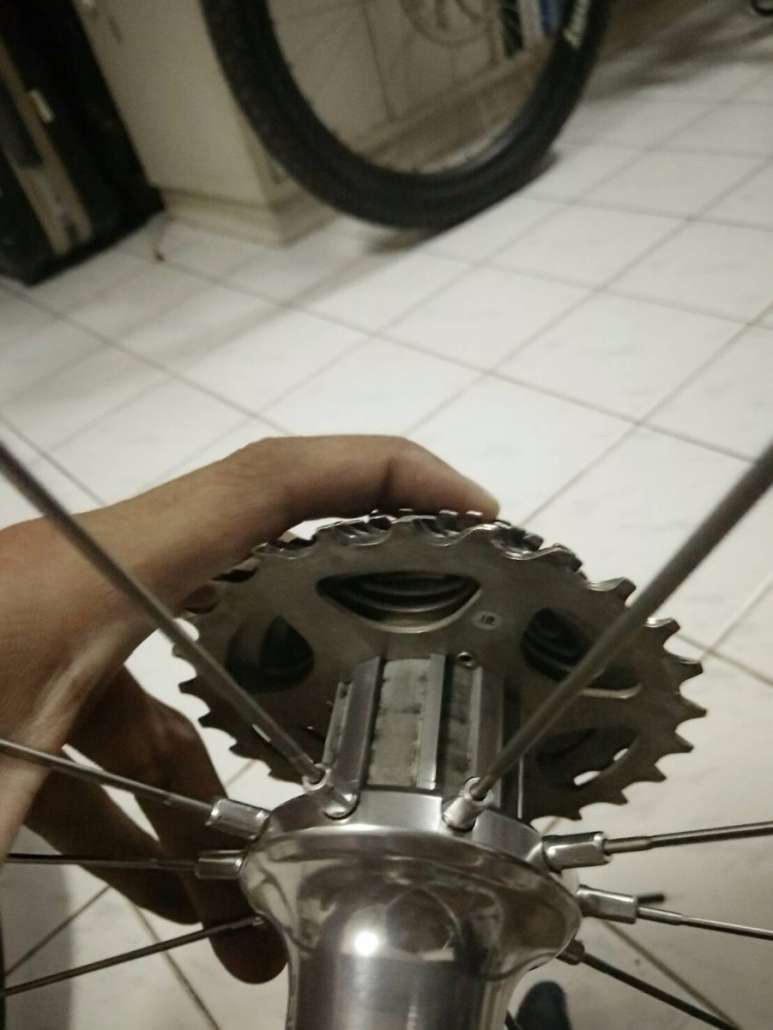โม่ Dura ace ใส่เฟืองทั่วไปแล้วติด ตรงสเต็ป