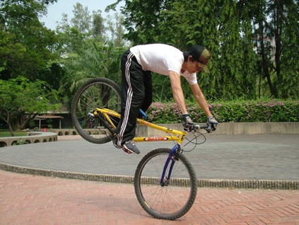Front wheel hop
