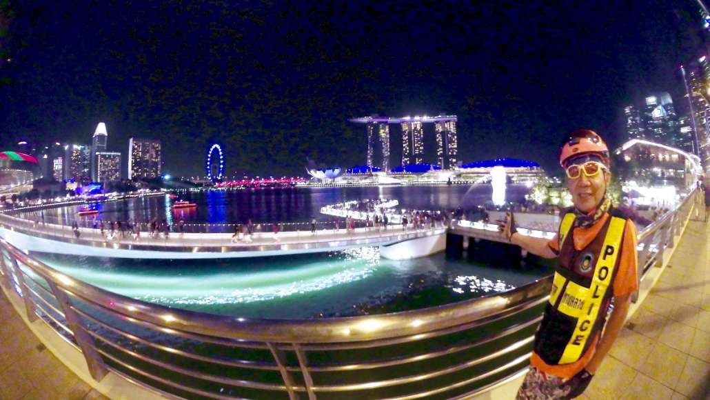 รอชม Light Show