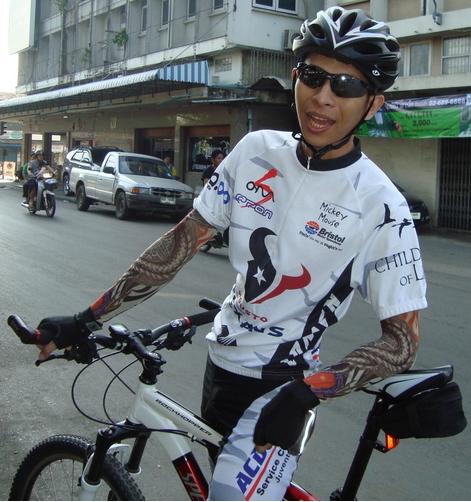 ผมก็ SPECIALIZED M4