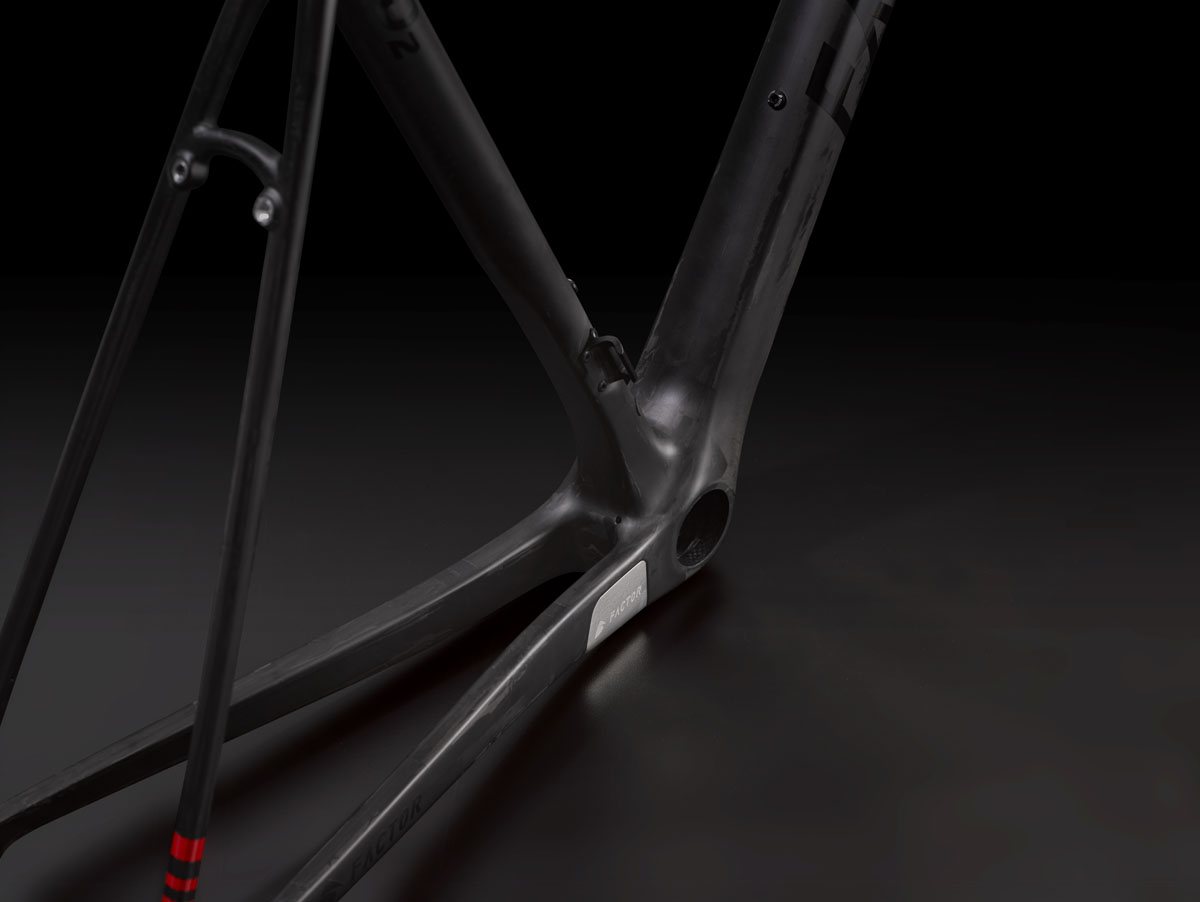 Factor-O2-VAM-light-weight-carbon-road-bike-8.jpg