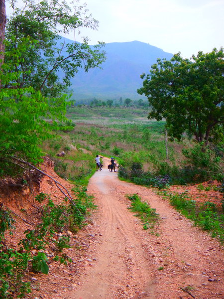 เหนือเขื่อนภูมิพล00160.JPG