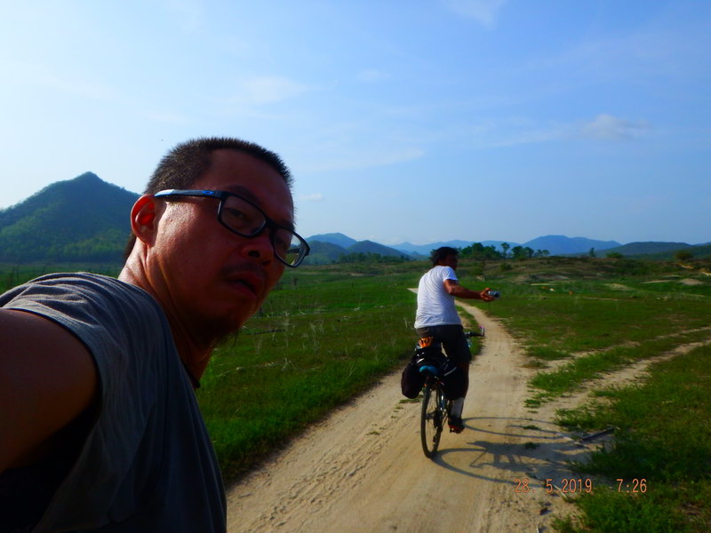 เหนือเขื่อนภูมิพล00226.JPG