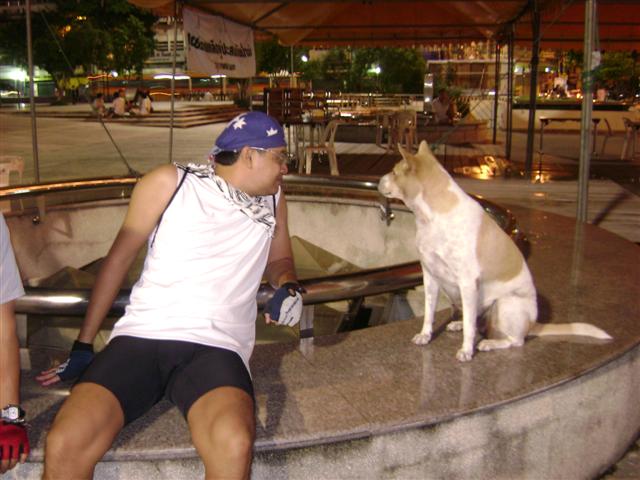 คุยกันรู้เรื่องด้วย....นับถือๆๆๆ