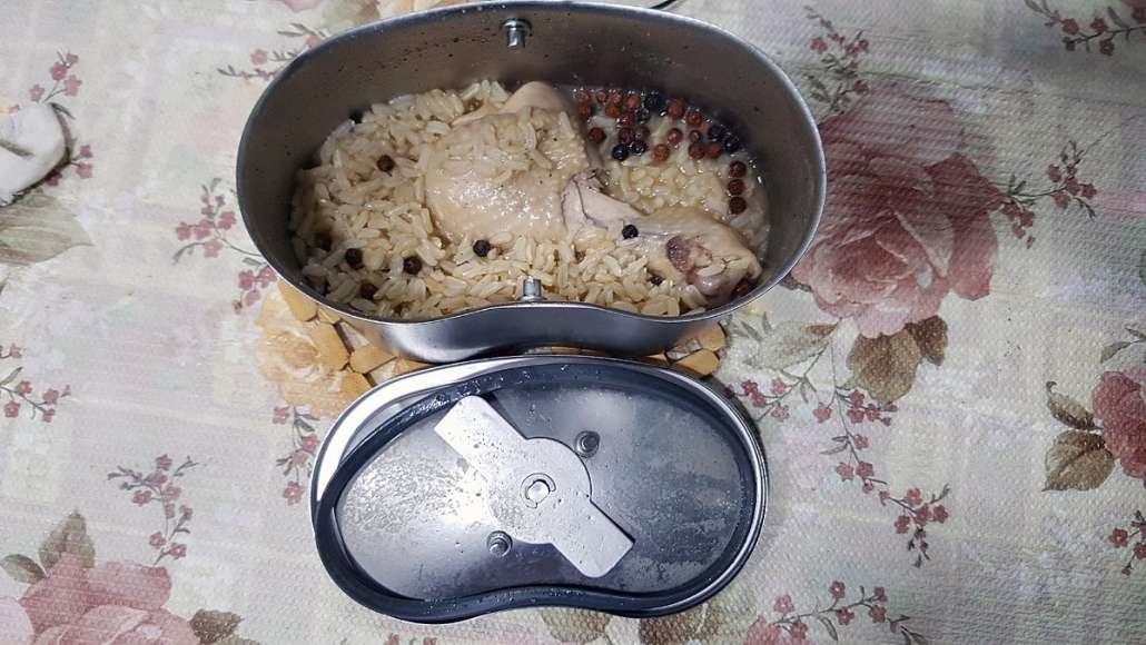 มื้อเย็นข้าวอบน่องไก่ ก่อนกลับระยอง
