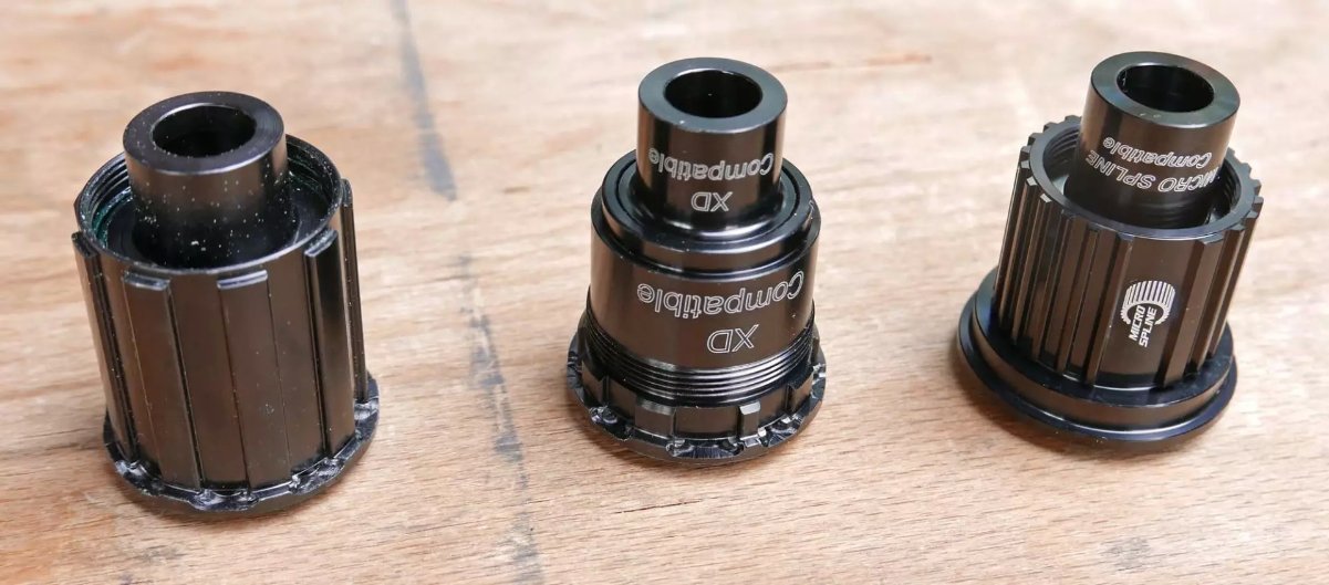 DT-Swiss-XTR-Micro-Spline_M9100-new-XTR-12-speed-ready-freehub-body_Shimano-standard-SRAM-XD-Shimano-Micro-Spline-1920x845.jpg