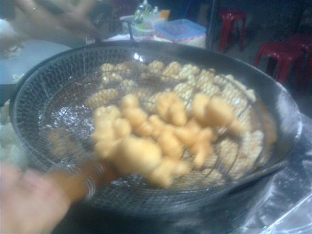 นี่แหละปาท่องโก๋ที่ป๋าต๊อกบอกว่าอาหย่อยที่สุดในโลก